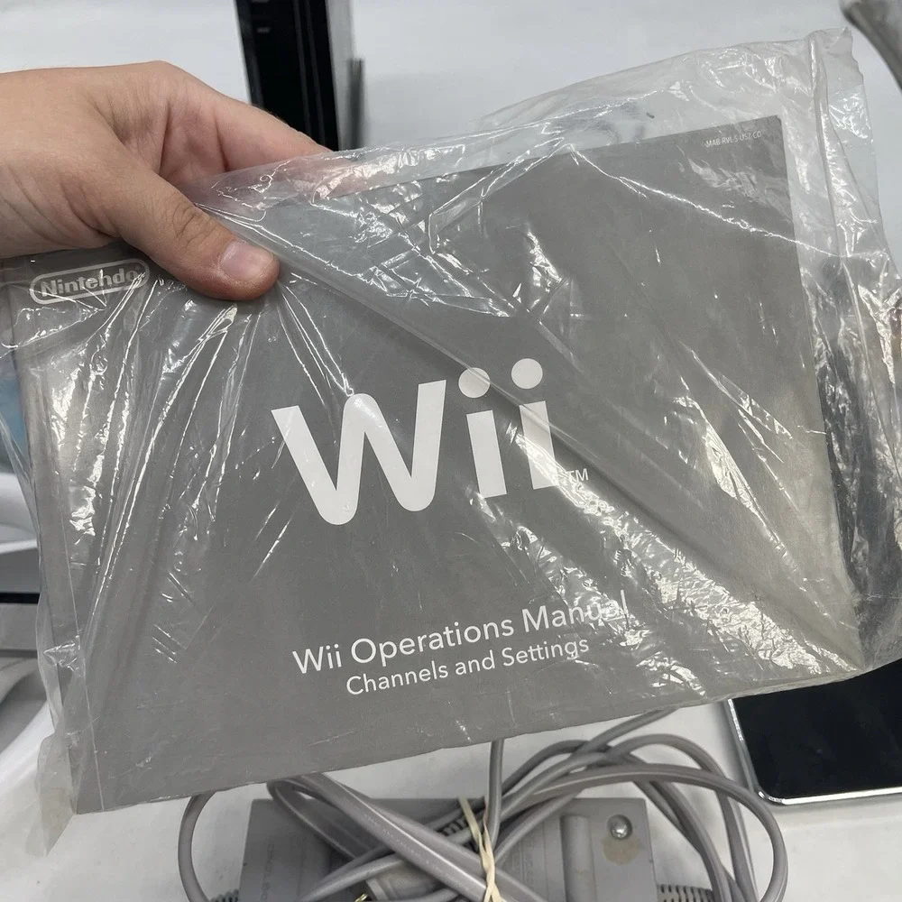 Nintendo Wii Console Bundle w/ Wheels Nunchucks Remotes Sensor Bar Motion Plus